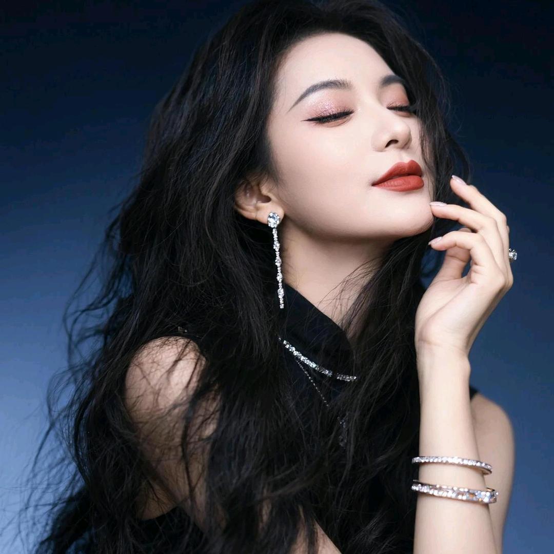 Qin~