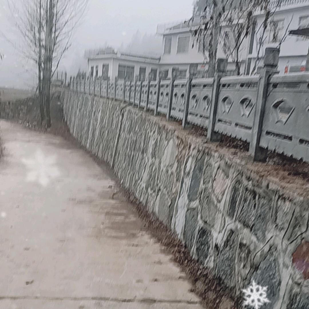 我是冬天一把火， 温暖人心