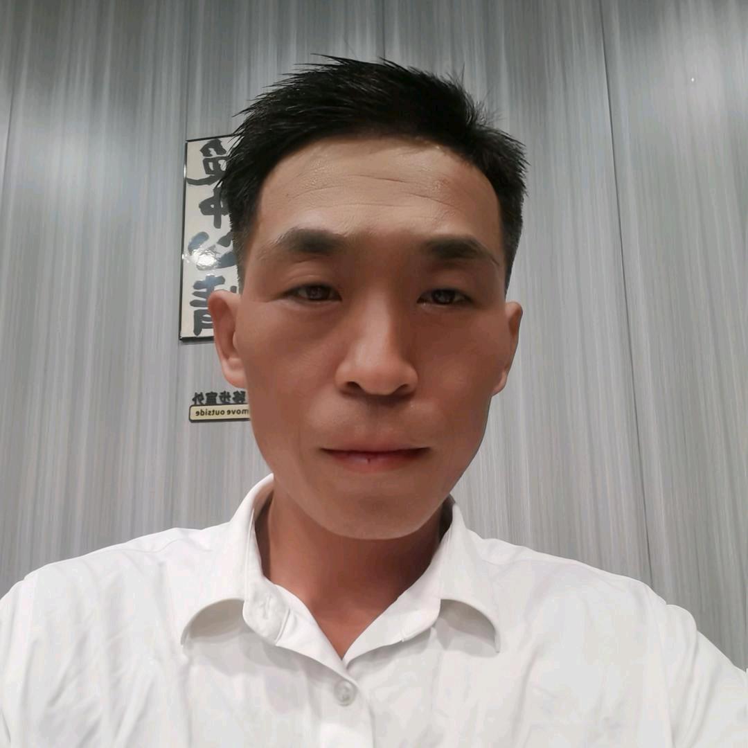 开心燕子。