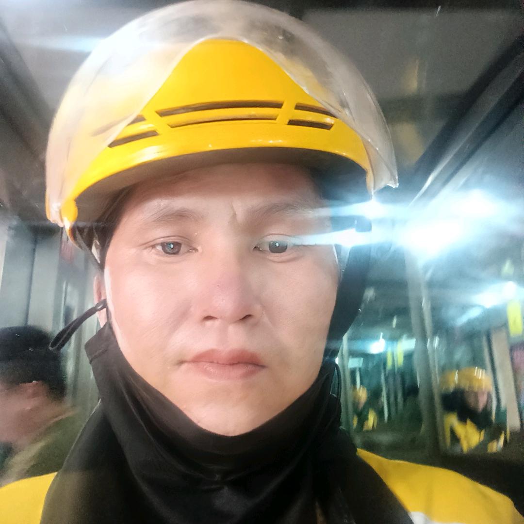 外卖小哥%强子