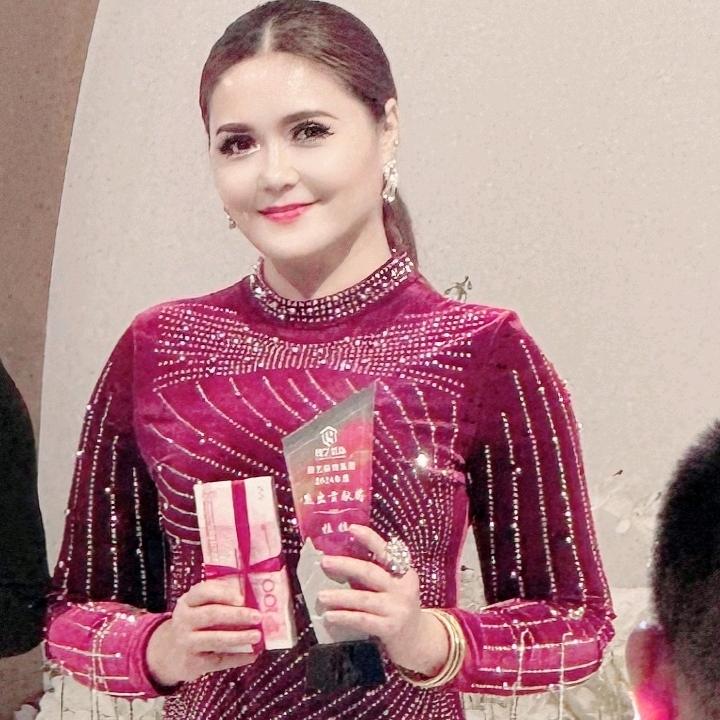 哈密朗艺装饰花儿