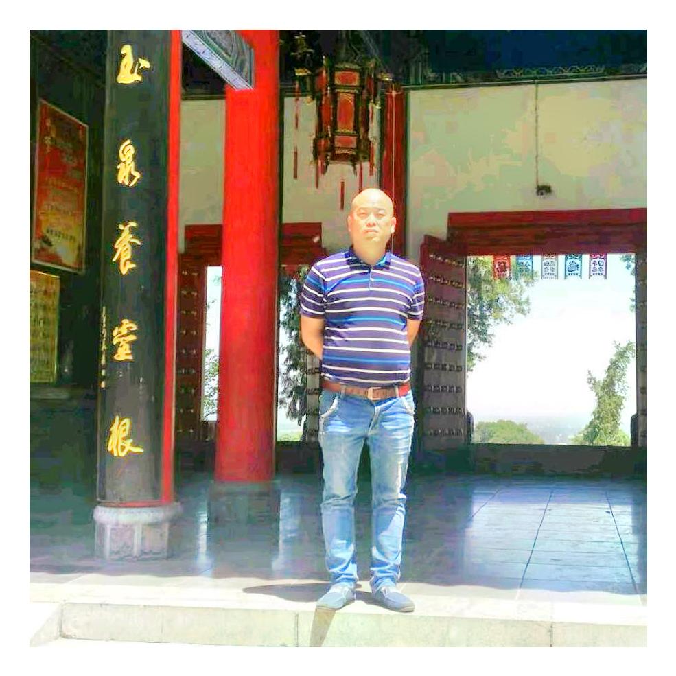 光头的美好生活回忆，一个姓刘的老男人