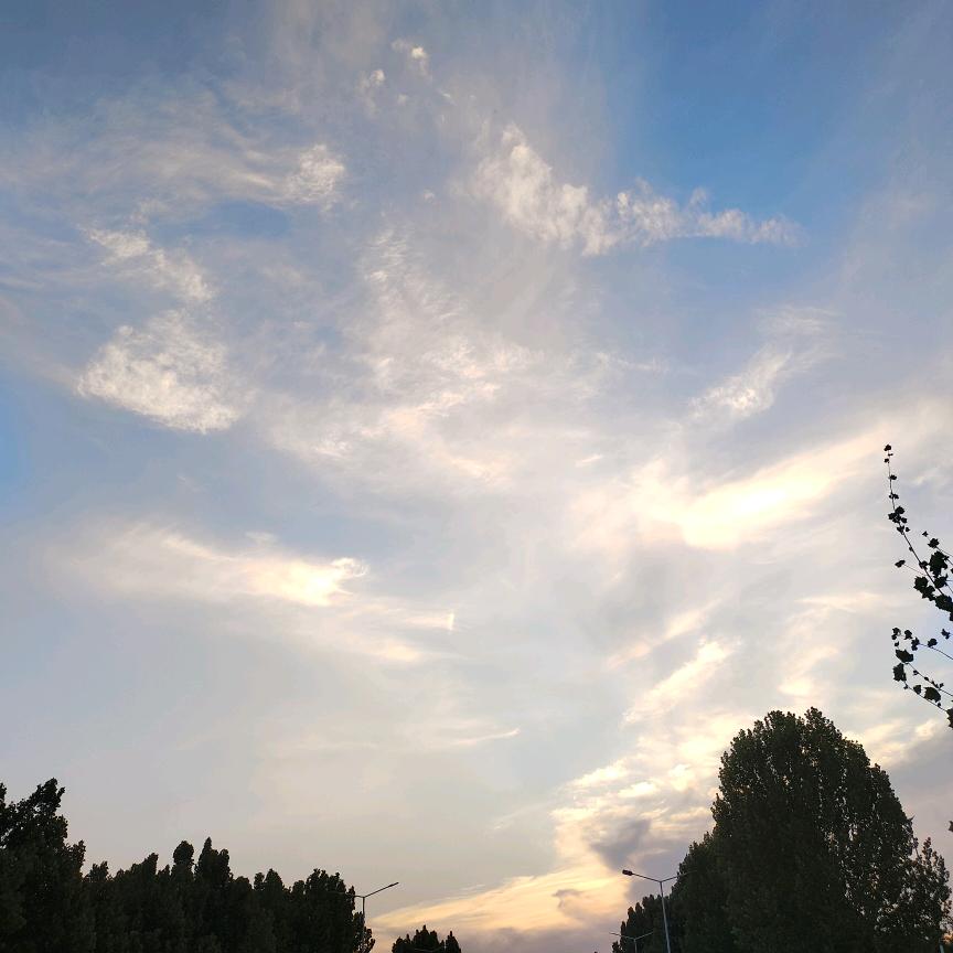 天空的颜色