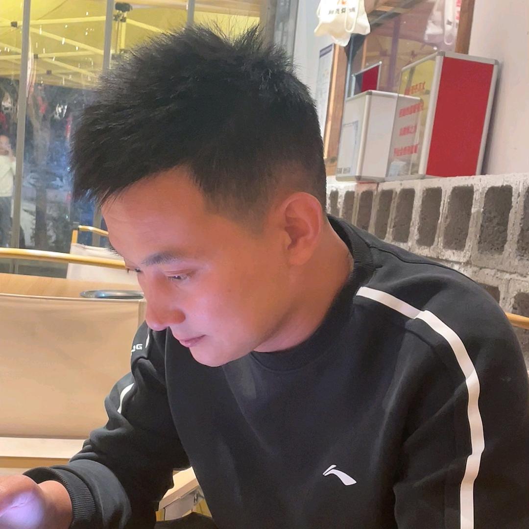 株洲龙成二手车春哥