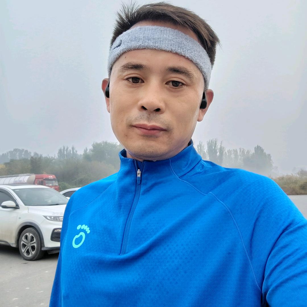 爱运动的小伙-挑战全马破4  跑友互关