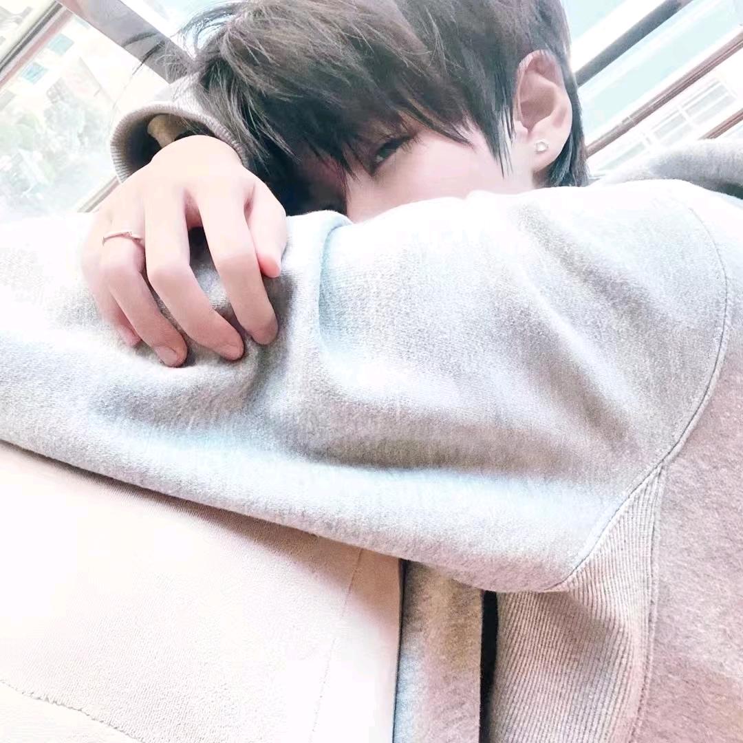 下宇天.