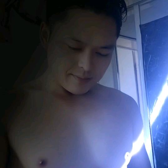 刘豚~o~b~