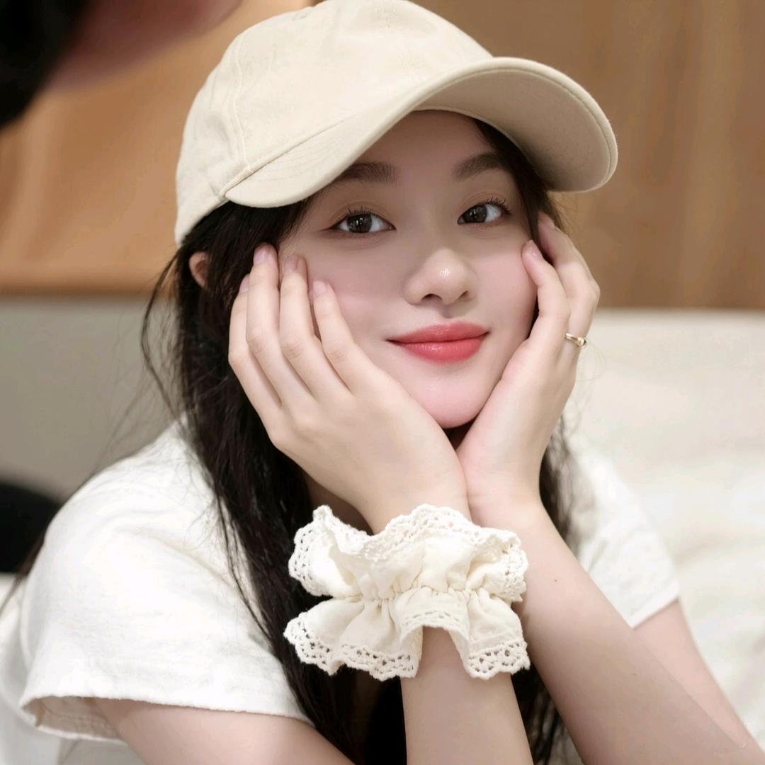 白白爱吃白菜🥬