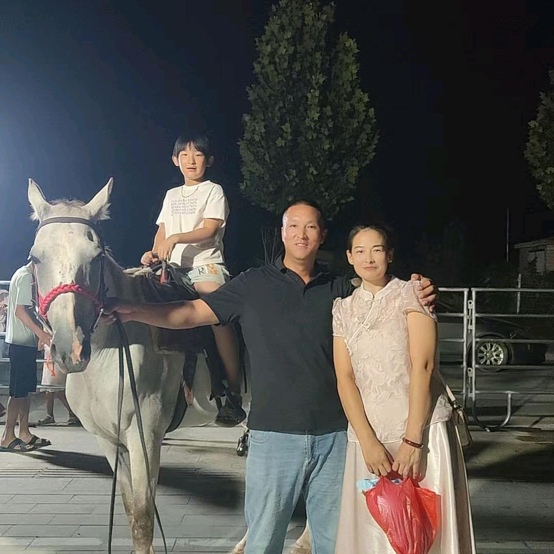 《靠谁不如靠自己》医院男护工
