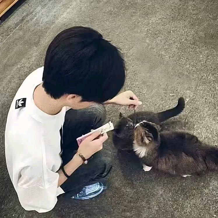 ￴ ￴ ￴ ￴ ￴ ￴