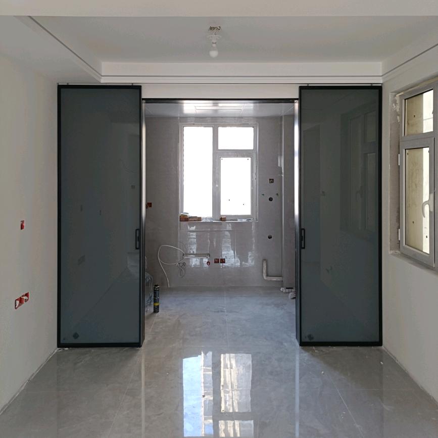 小段、专业制作安装推拉平开门