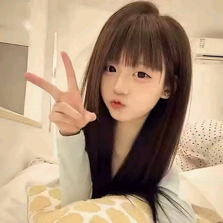 小玥头像