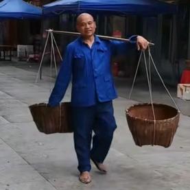 御泉河农民（张键）