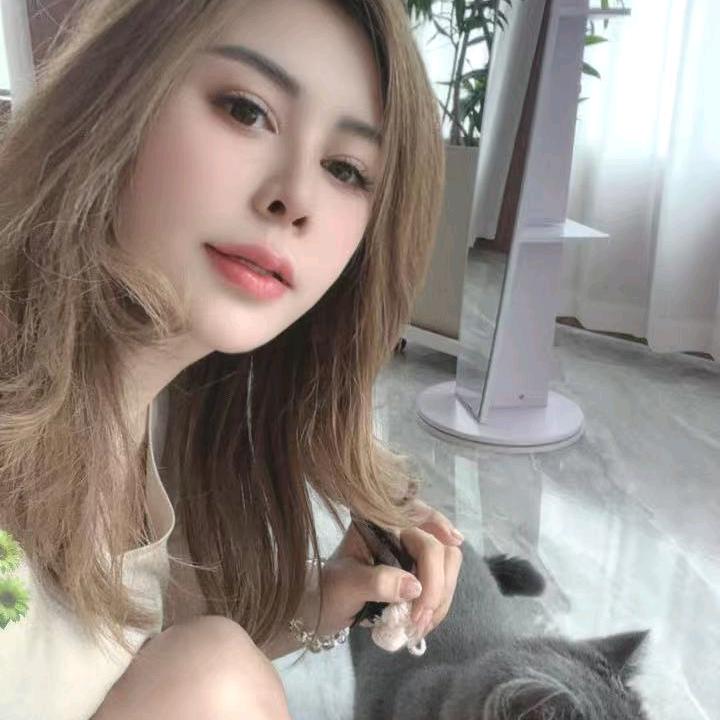 妮姐一手艺人回来了