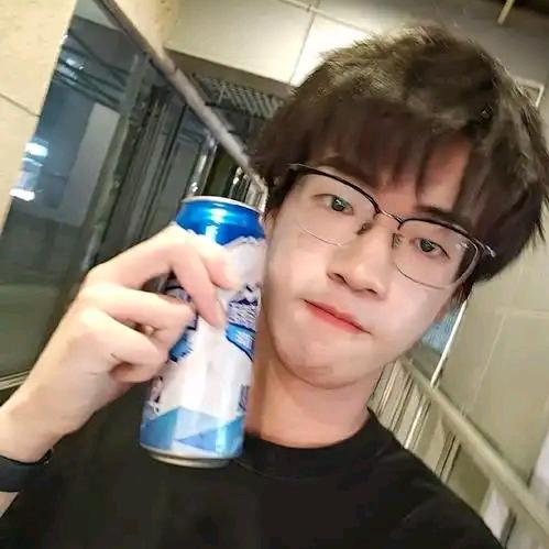 成都AG超玩会兔纸英明