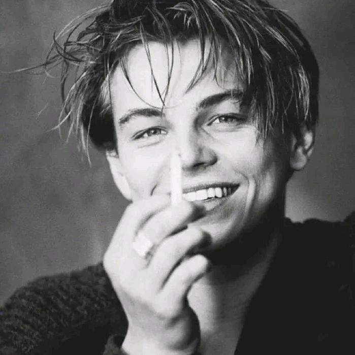 风雨中抱紧自由&