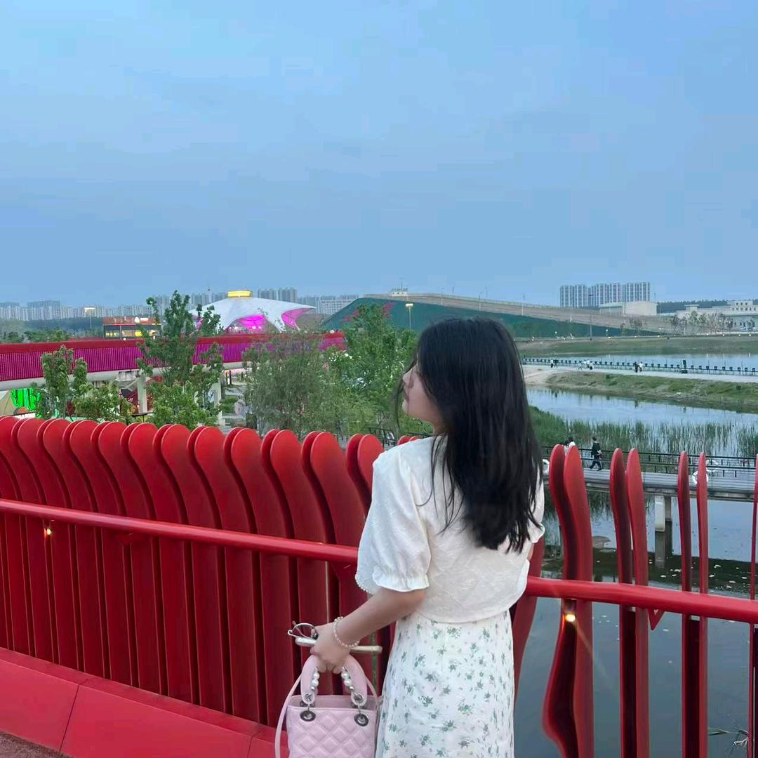 @不是富家女.