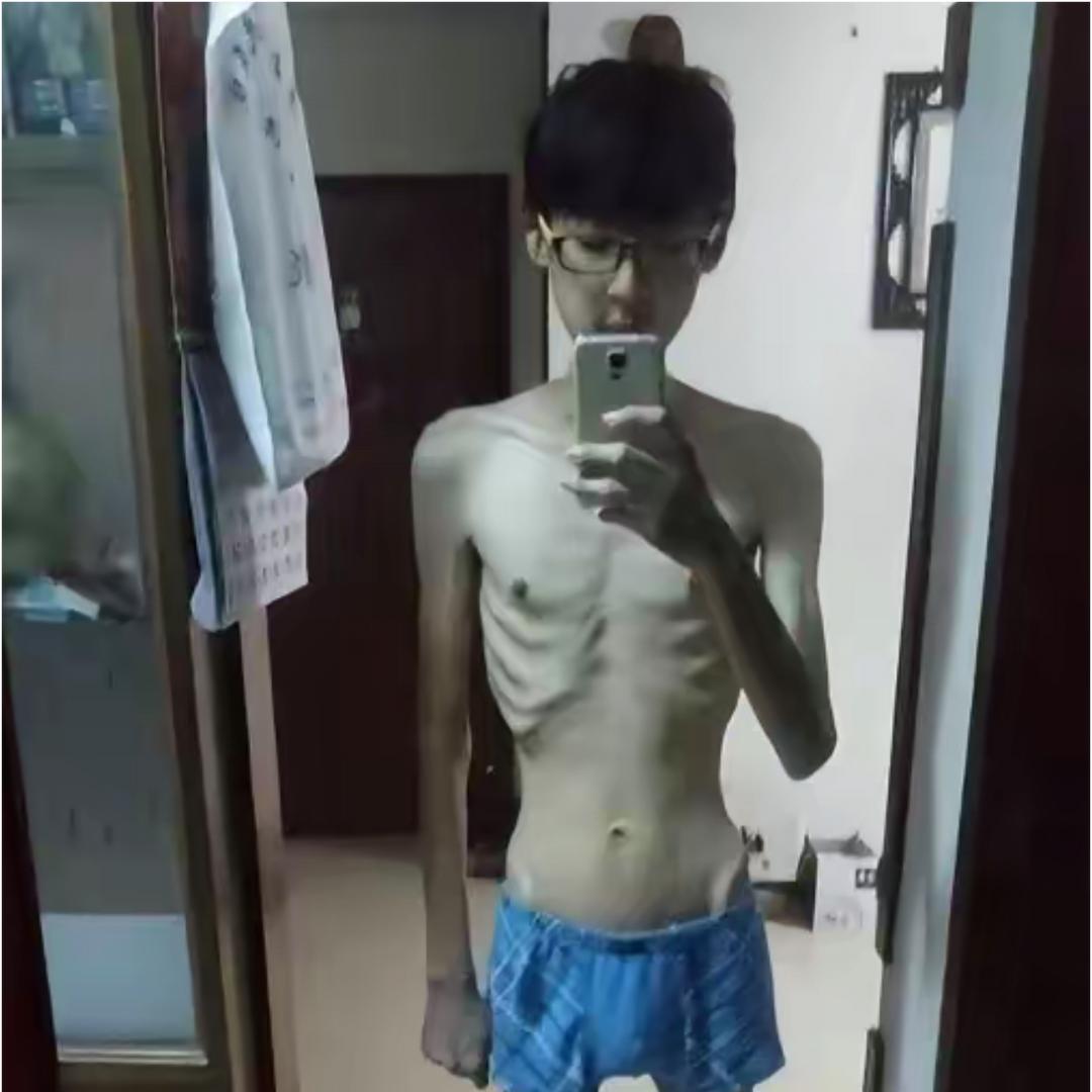 冷漠有洁癖的富婆对挑着粪担的我一见钟情