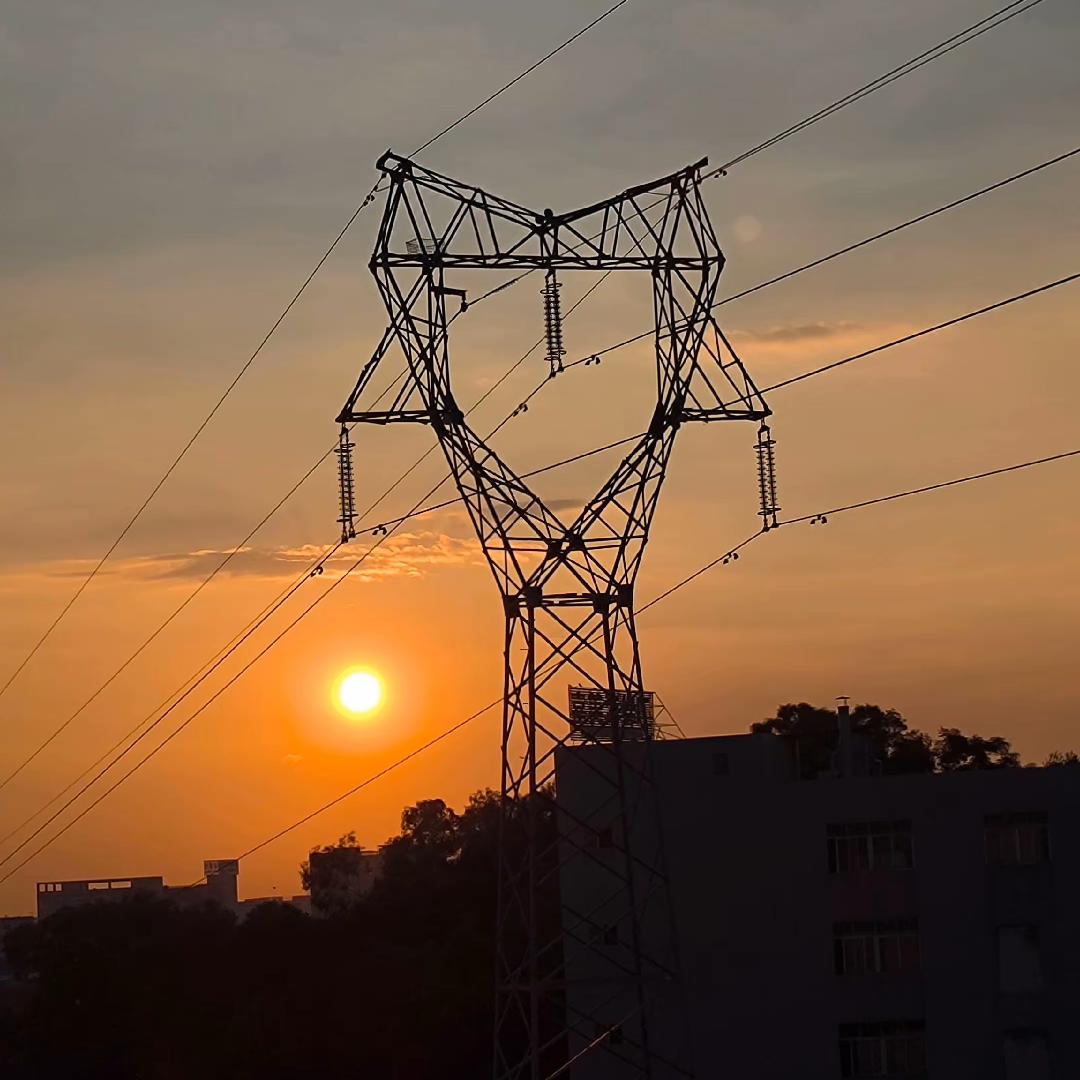 阳光女孩（日出日落文案）