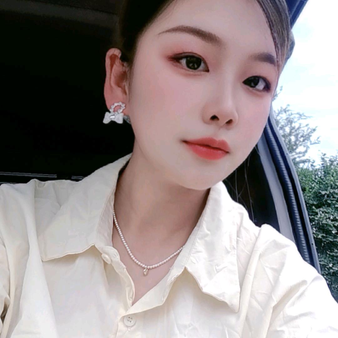转身后的背影