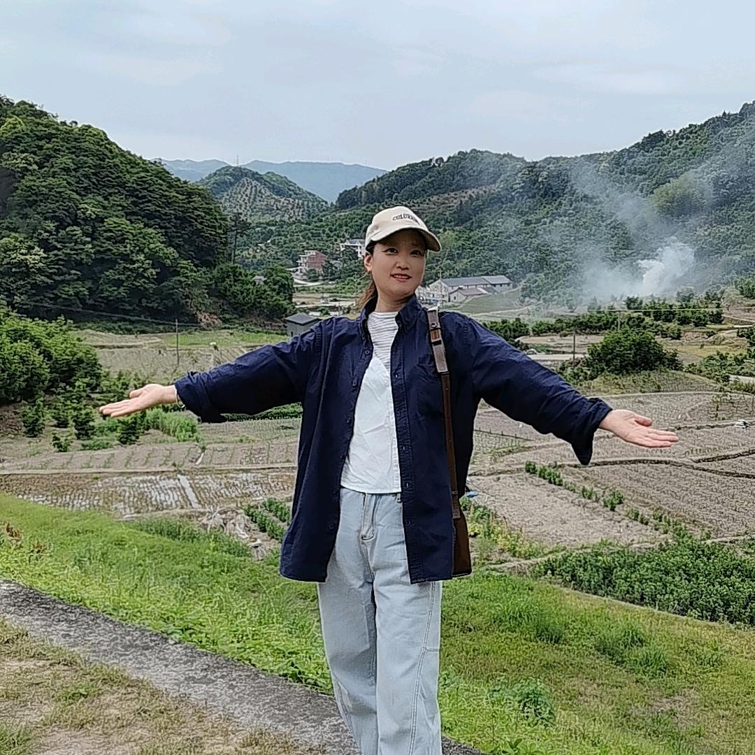 阿莲