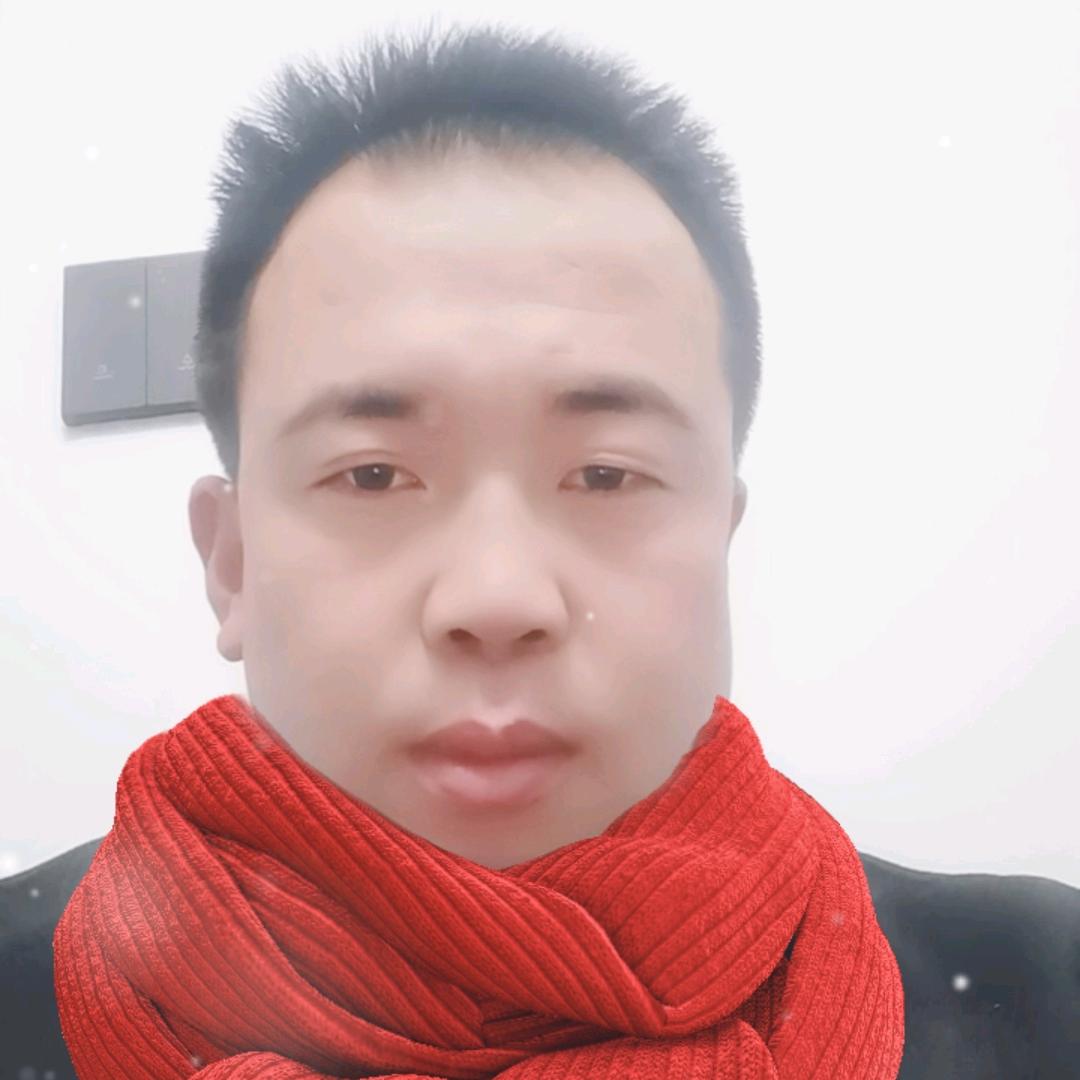 开朗活泼的小胖子