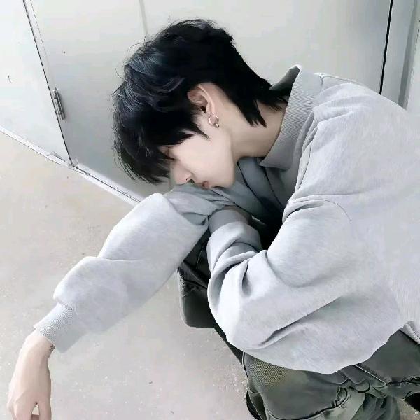 .月亮还是在天上