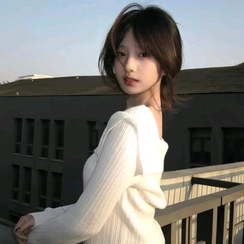 你别看了 出门被梅赛德斯撞二万零八百公里