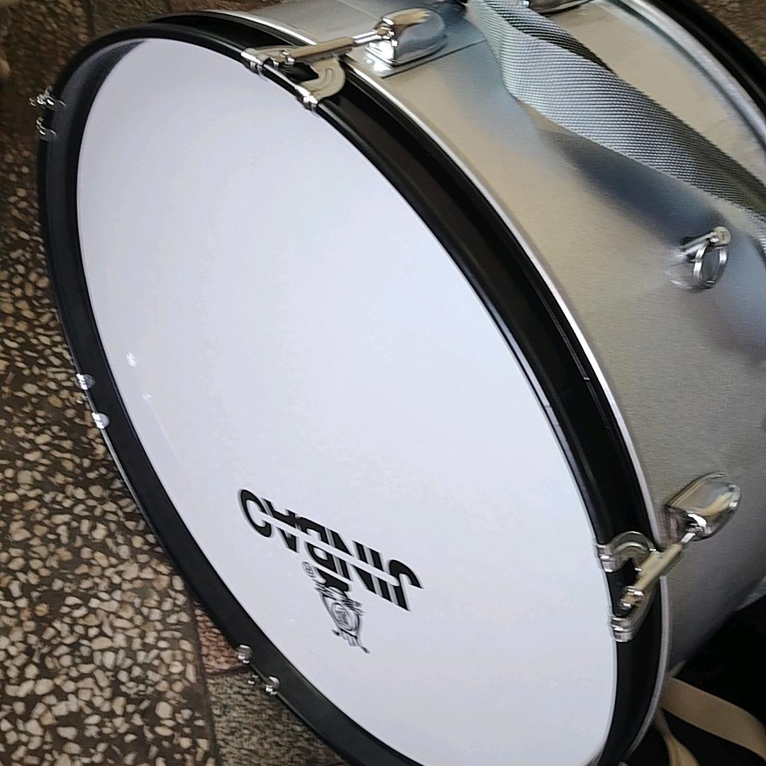 龙背阿航疯狂乐队