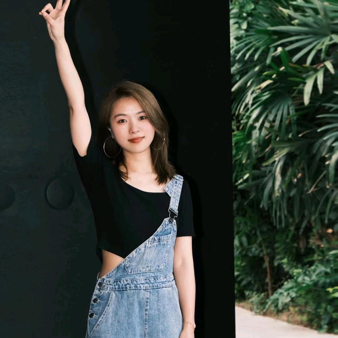 小红人艺术收藏小门缝