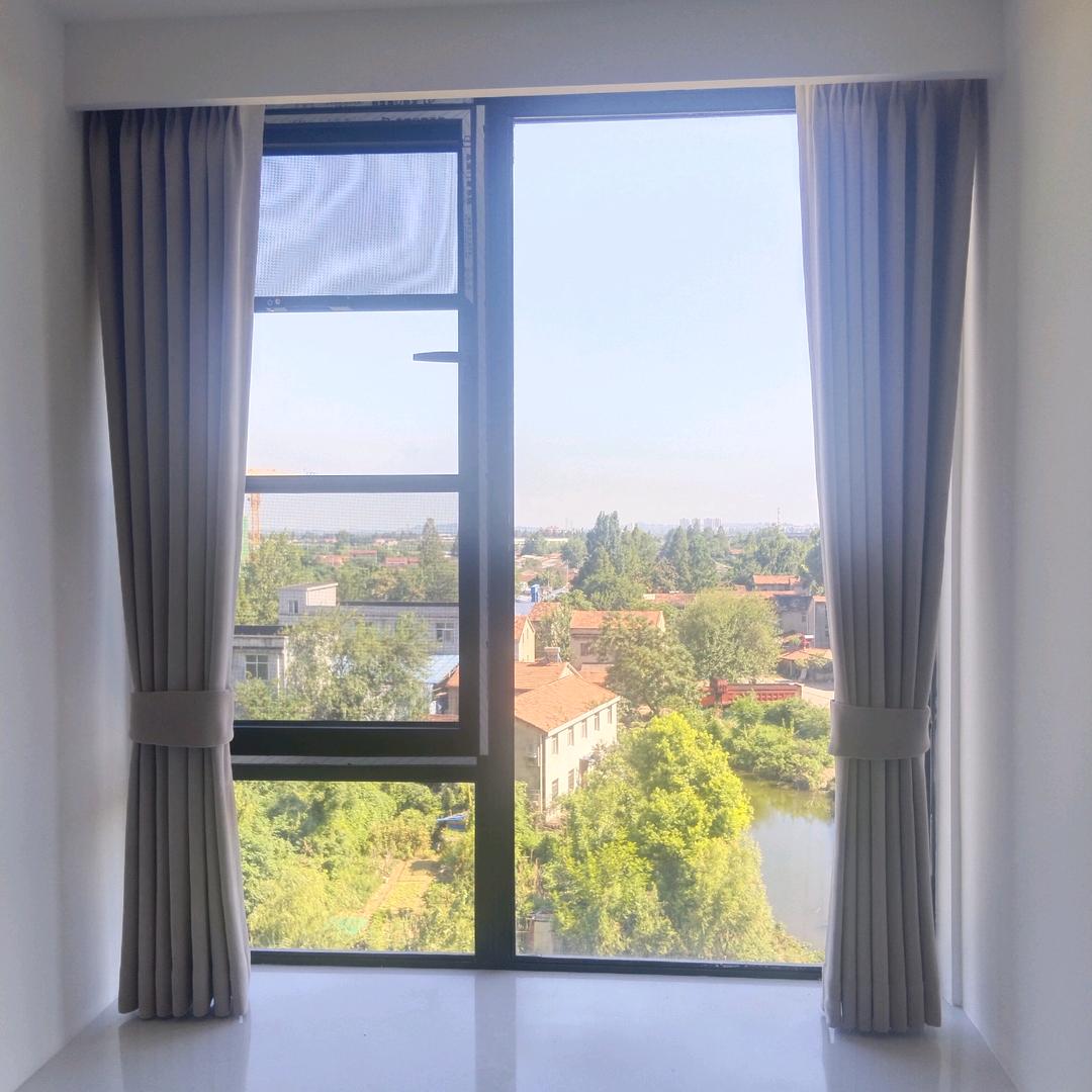 越怡萱窗帘批发零售