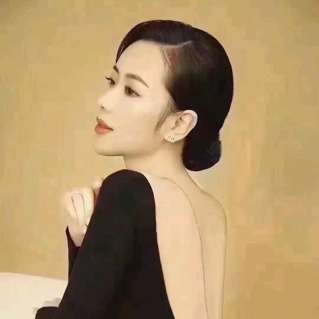 玖隆茂谢瑞麟珠宝 小红