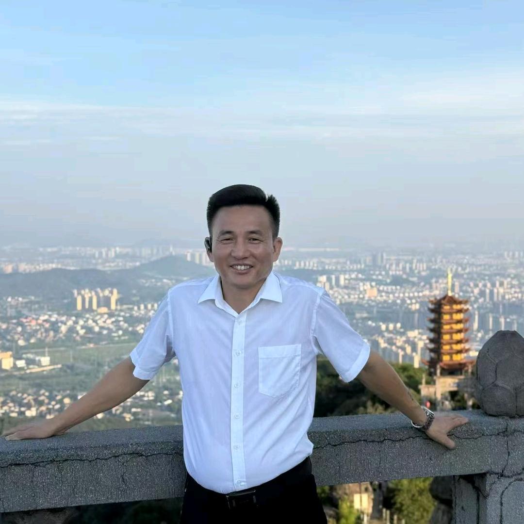 兴亮纺织殷立志