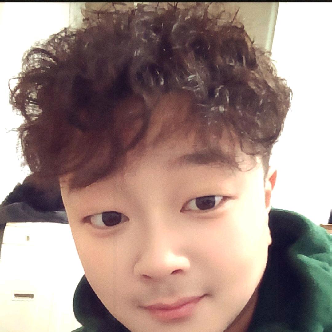 @ﻌ****玉面小飞龙🕶