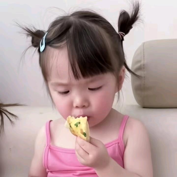犯困小羊