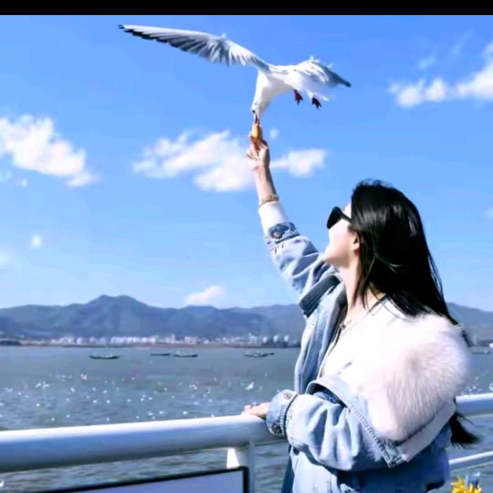 小二给大哥来三斤牛批吹到天亮不够再点点