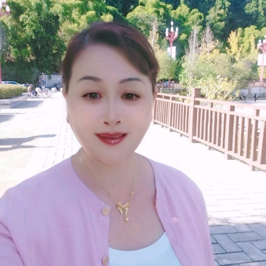 桃花盛开的季节