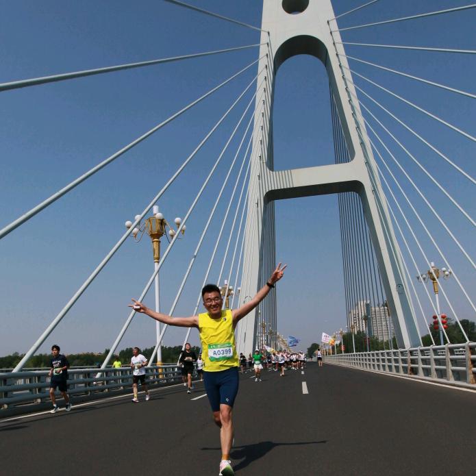 刘（纯粹跑着玩）