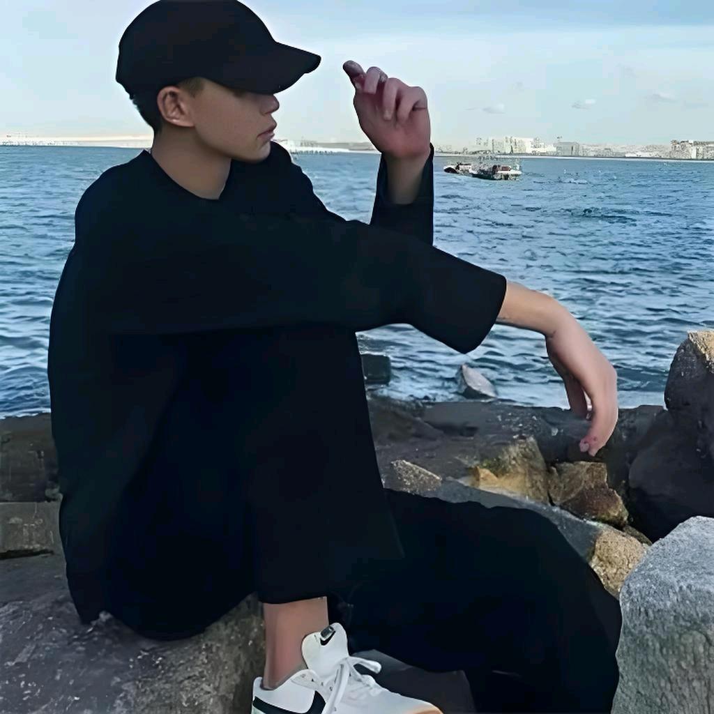 自渡头像