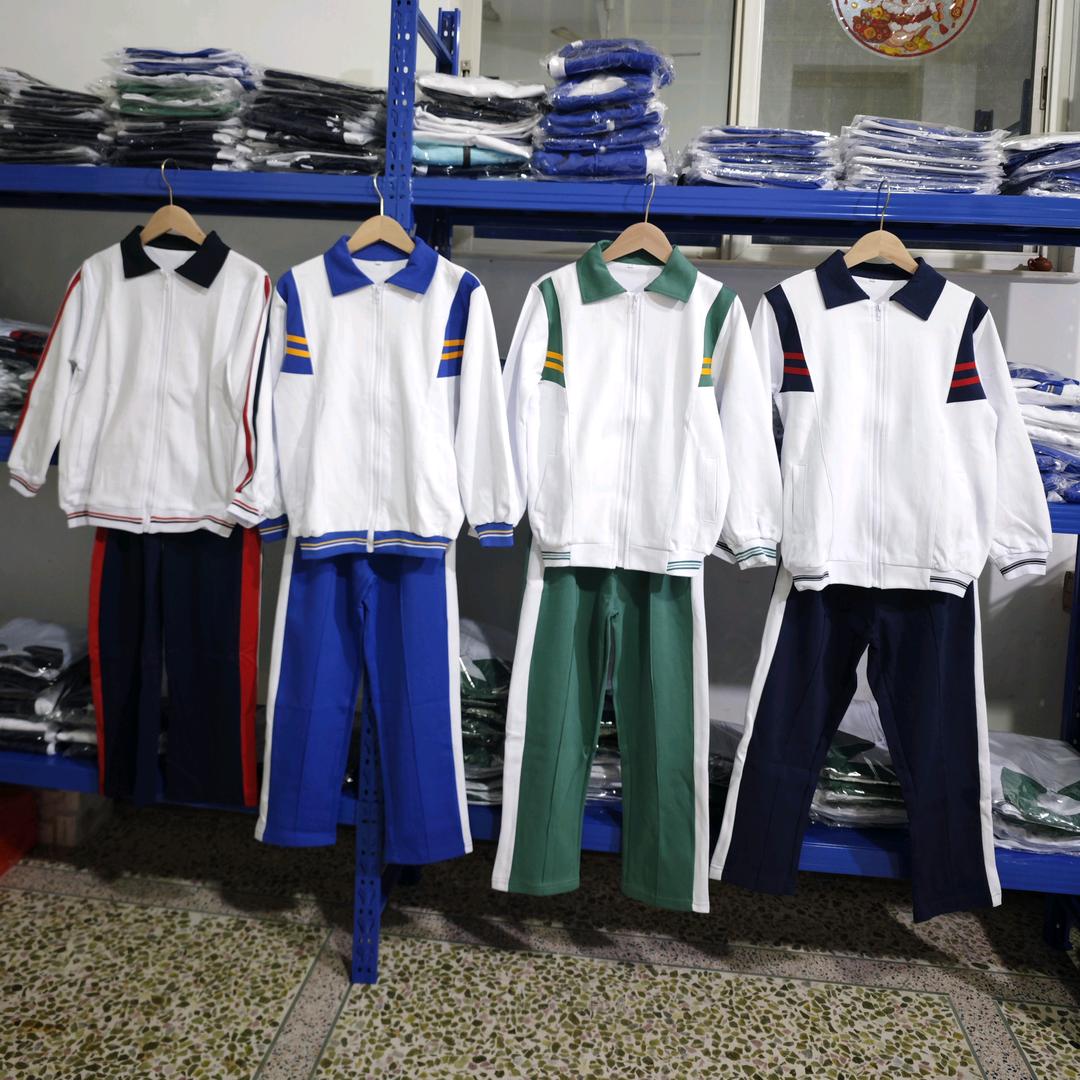 愉由雅校服厂家