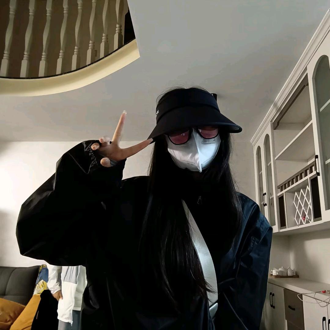 姜妤.
