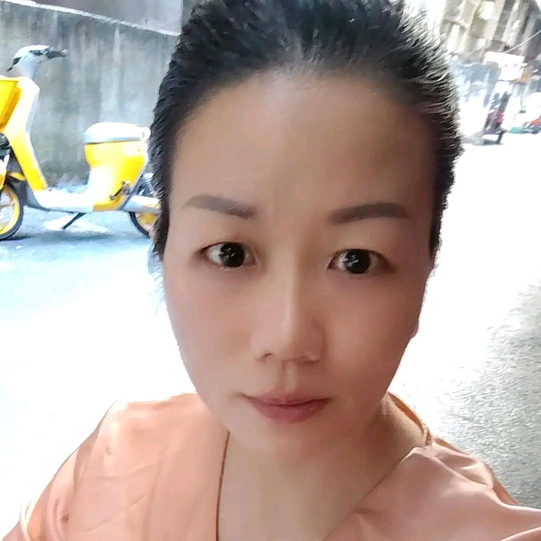 眼部舒缓护眼霜，调理亚健康