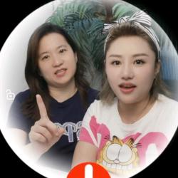 左邻右里两位宝妈