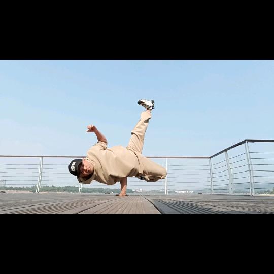 bboy小贤