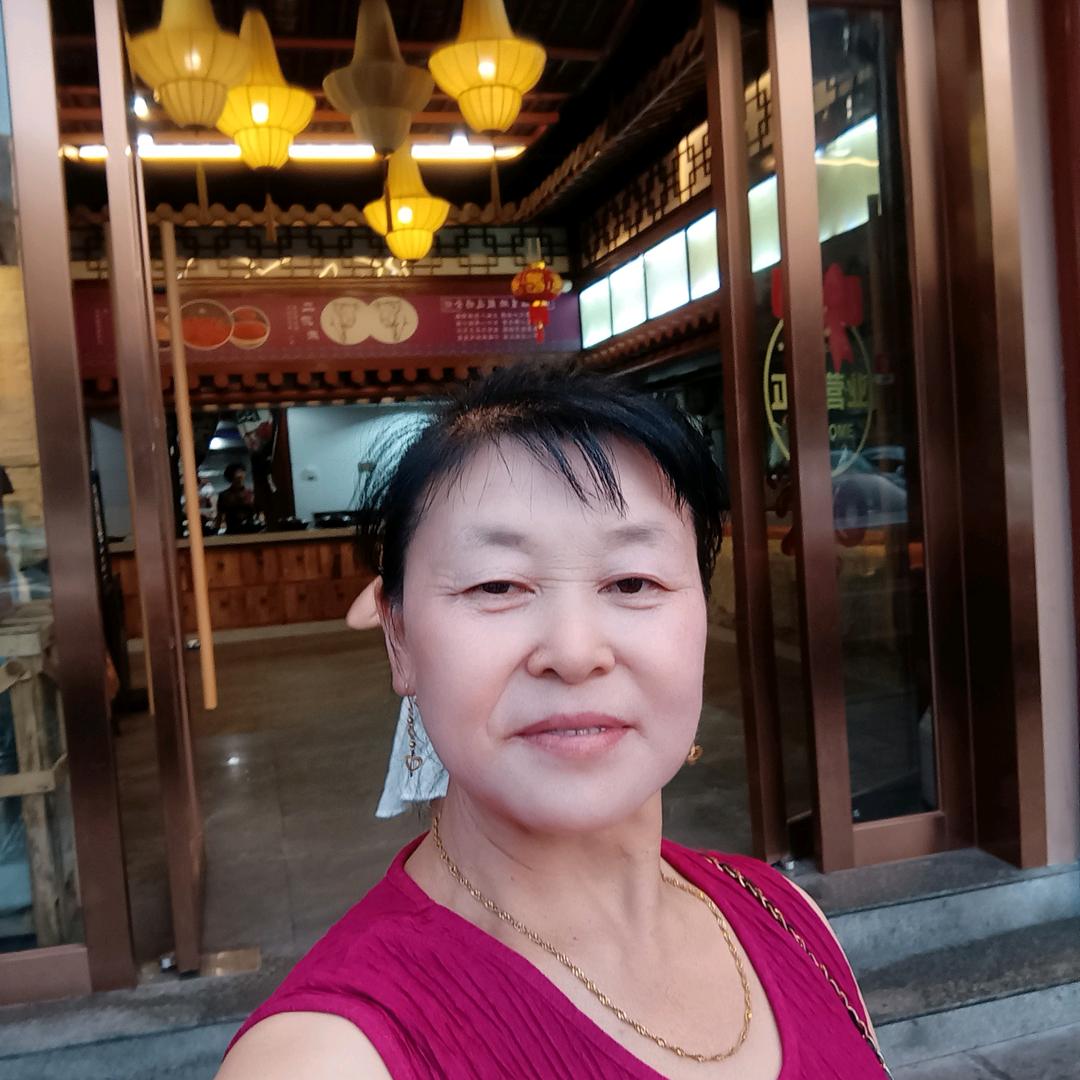 冬日暖阳，早七点，晚七点开播