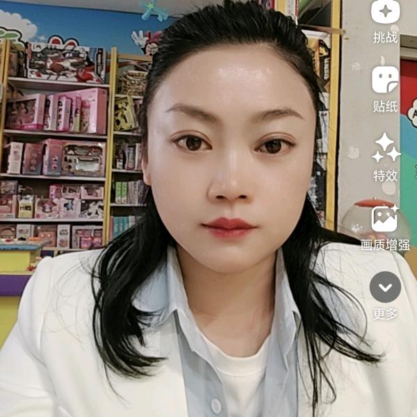 牟君