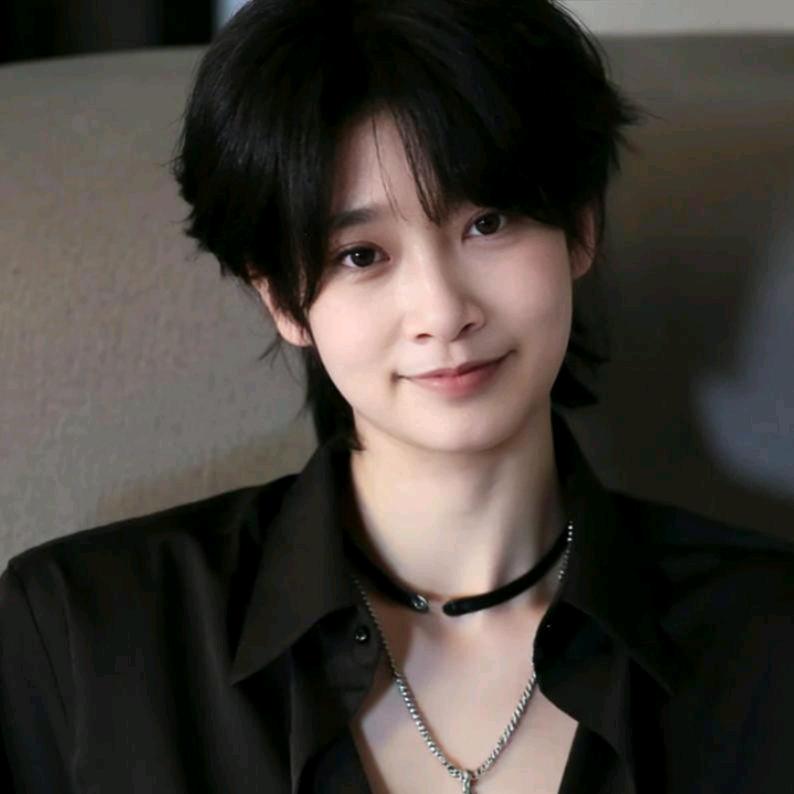 🌹阿依舍🌹（回族）