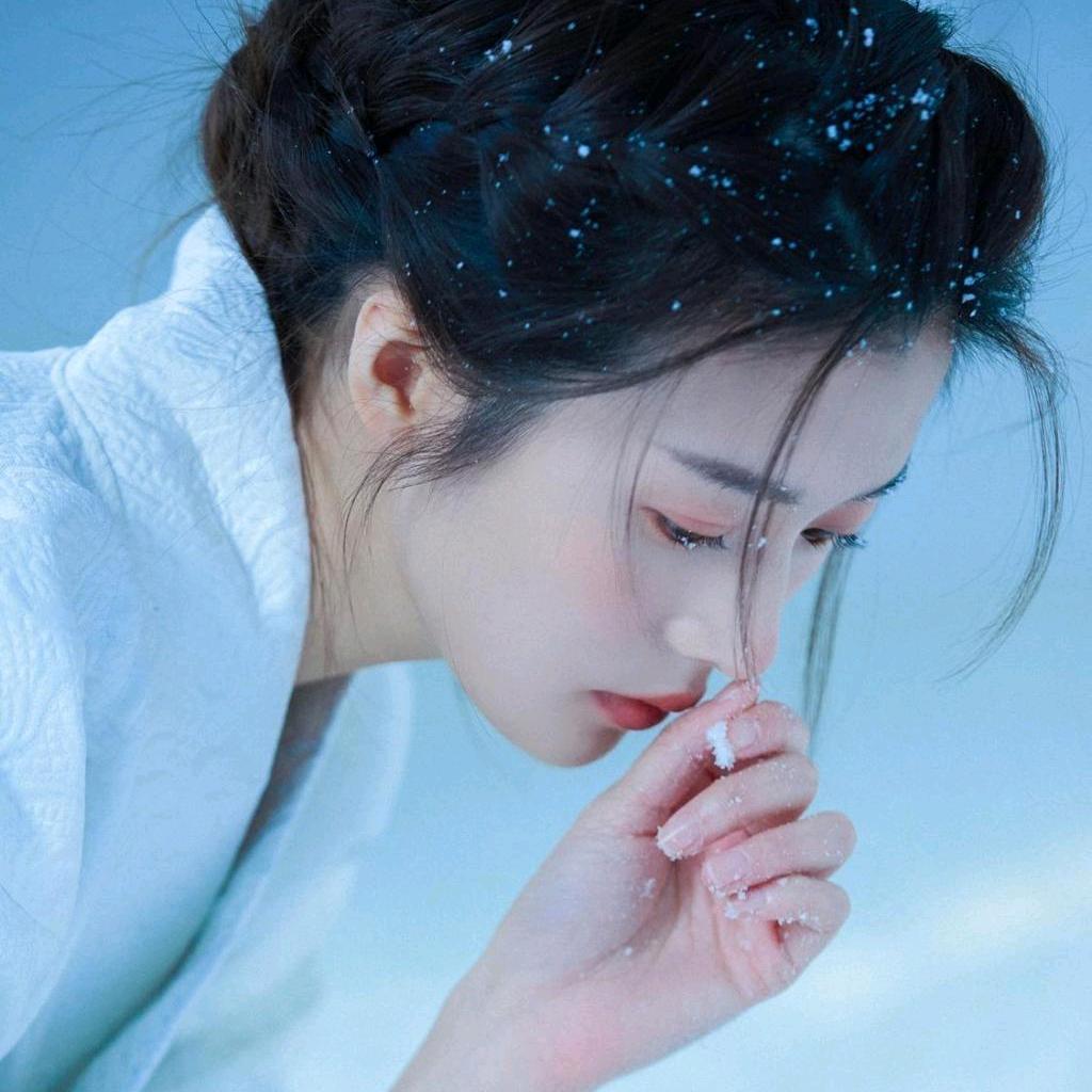 依尚时尚女装衣橱