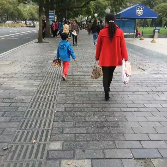 拥抱幸福