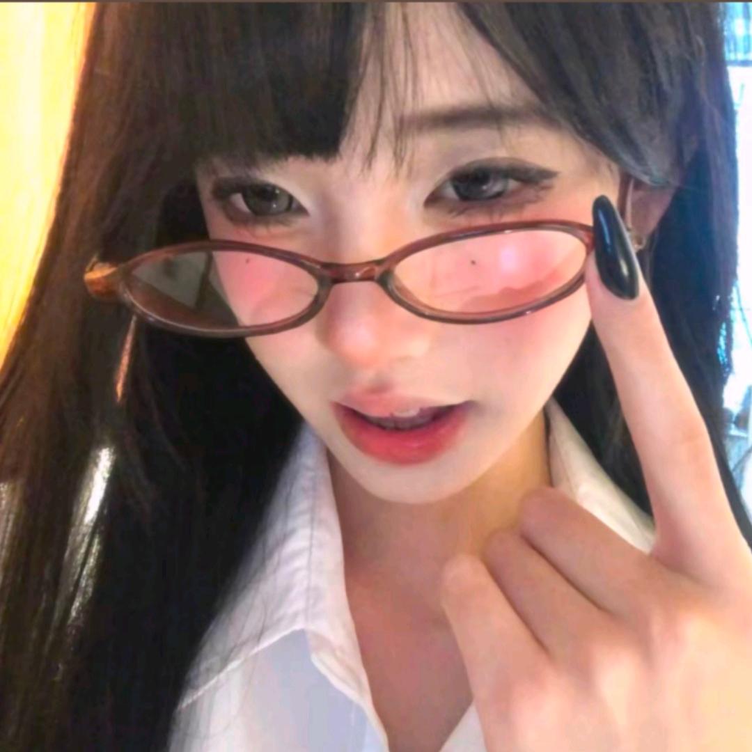自信的小美